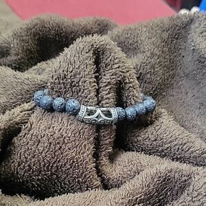 Black Beaded Bracelet with Silver Accent